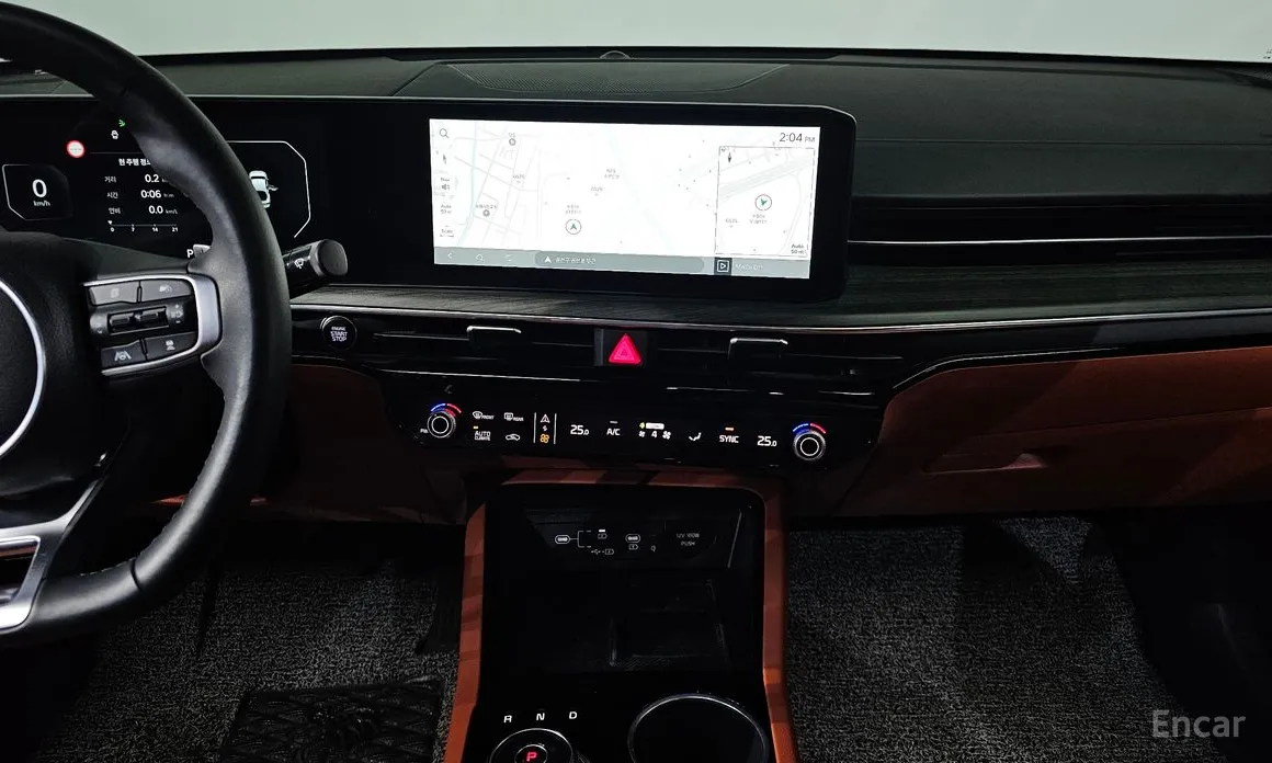 Фото 14 - Kia K5