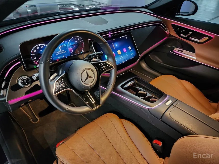 Фото 10 - Mercedes-Benz E-Class