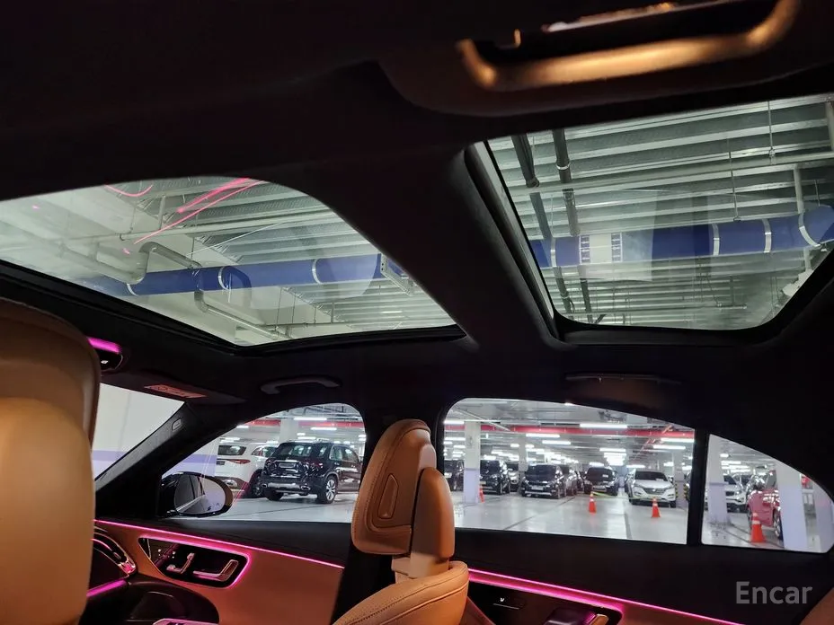 Фото 17 - Mercedes-Benz E-Class