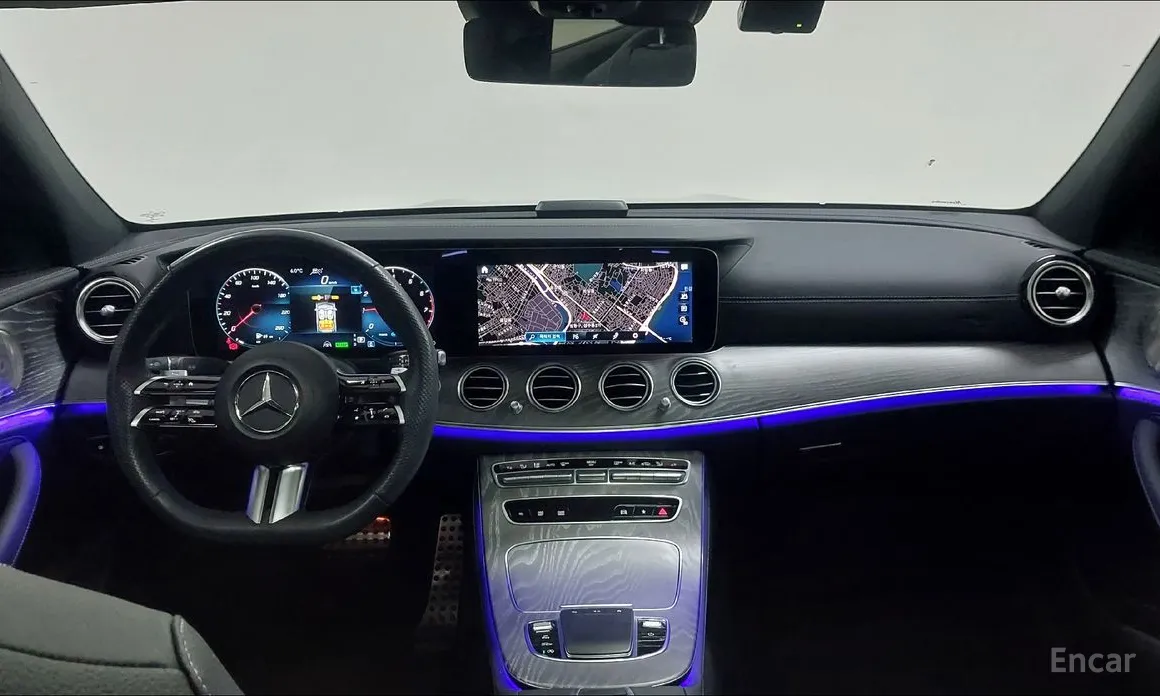 Фото 7 - Mercedes-Benz E-Class