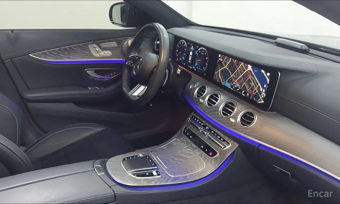 Фото 9 - Mercedes-Benz E-Class