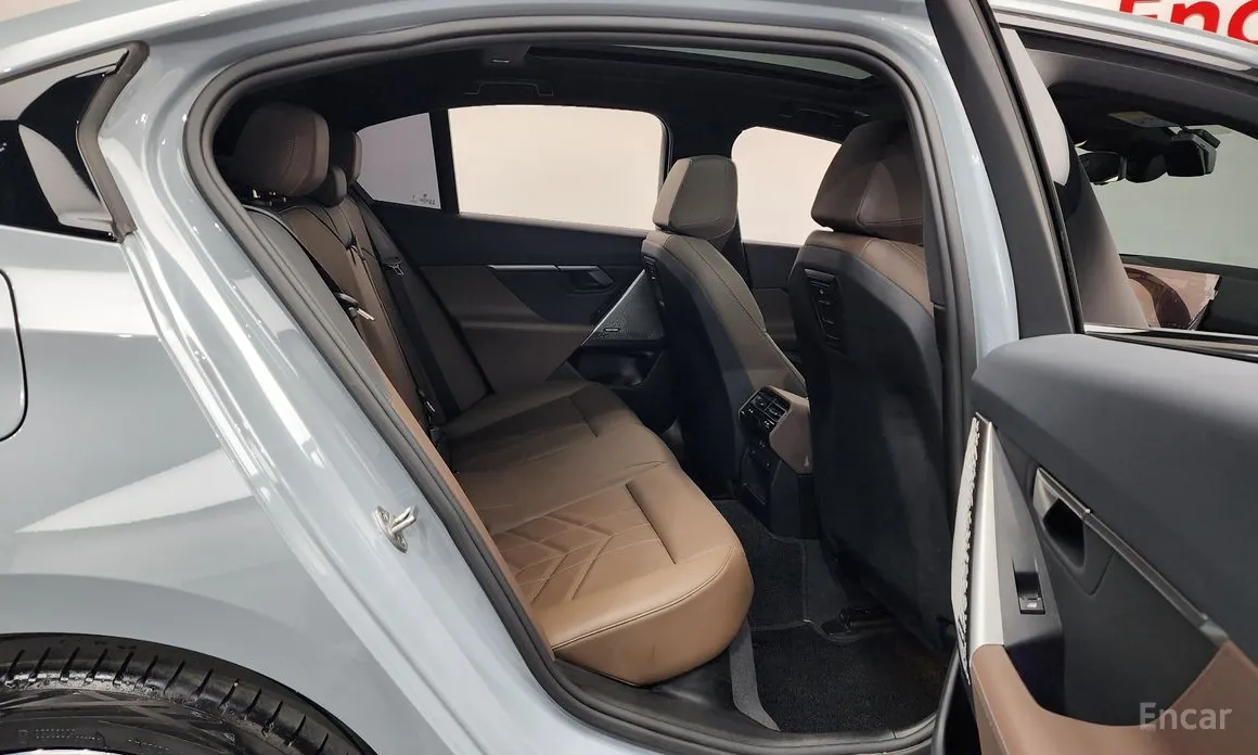 Фото 12 - BMW 5 Series