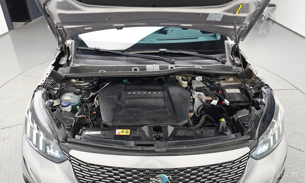 Фото 6 - Peugeot 2008