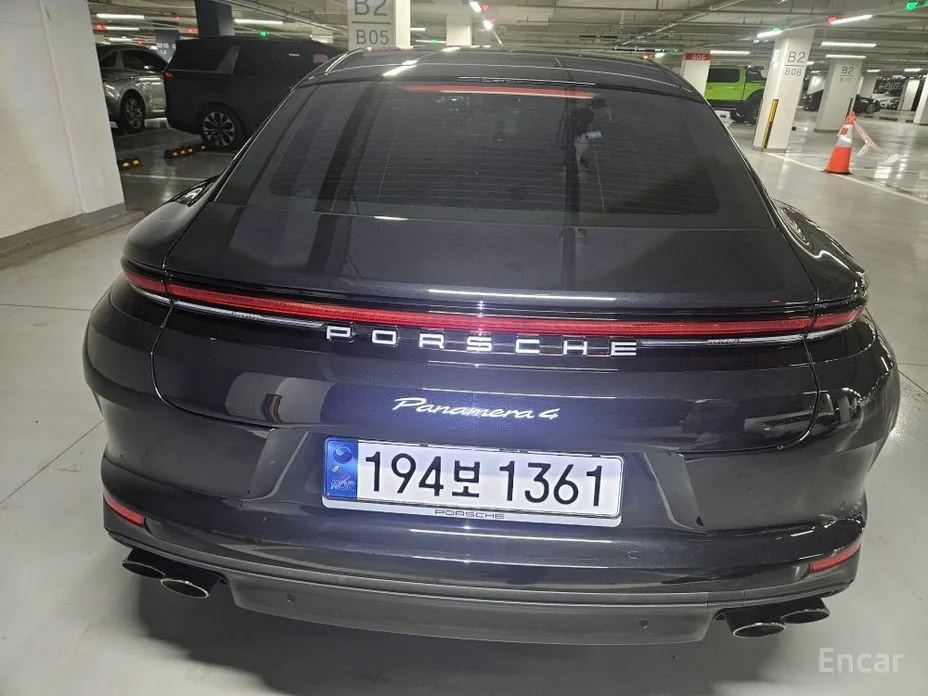 Фото 5 - Porsche Panamera