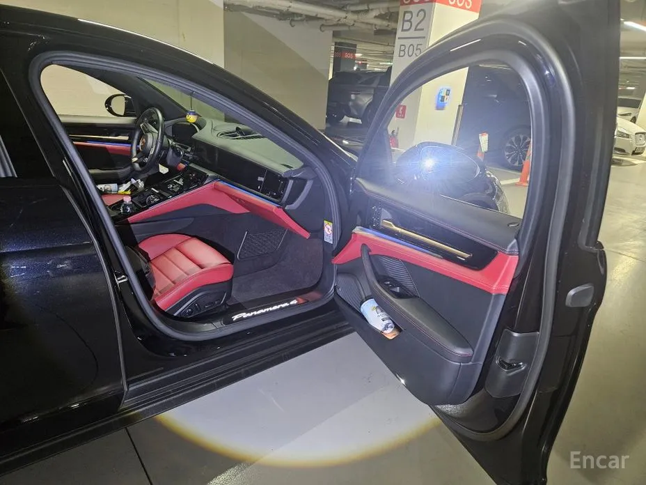 Фото 8 - Porsche Panamera