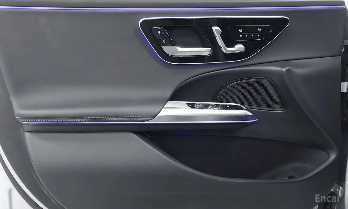 Фото 15 - Mercedes-Benz E-Class