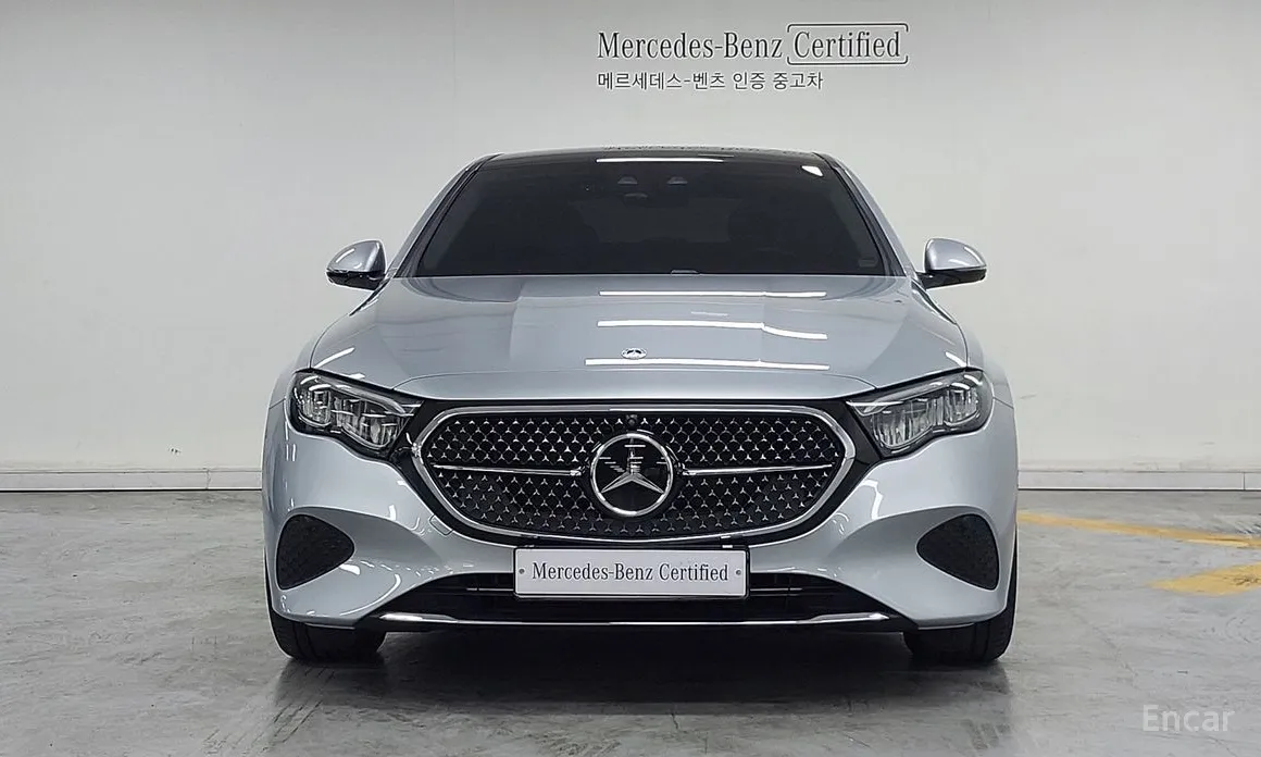 Фото 3 - Mercedes-Benz E-Class