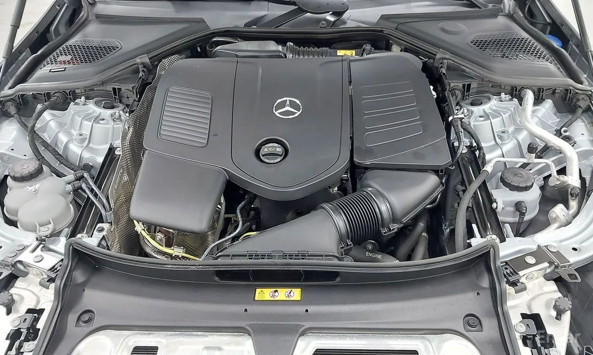 Фото 6 - Mercedes-Benz E-Class