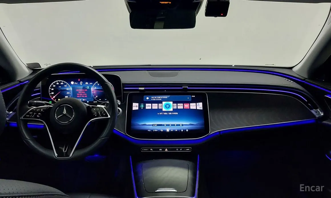 Фото 7 - Mercedes-Benz E-Class