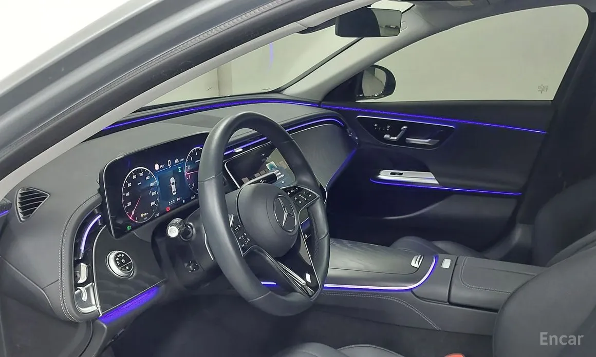 Фото 9 - Mercedes-Benz E-Class