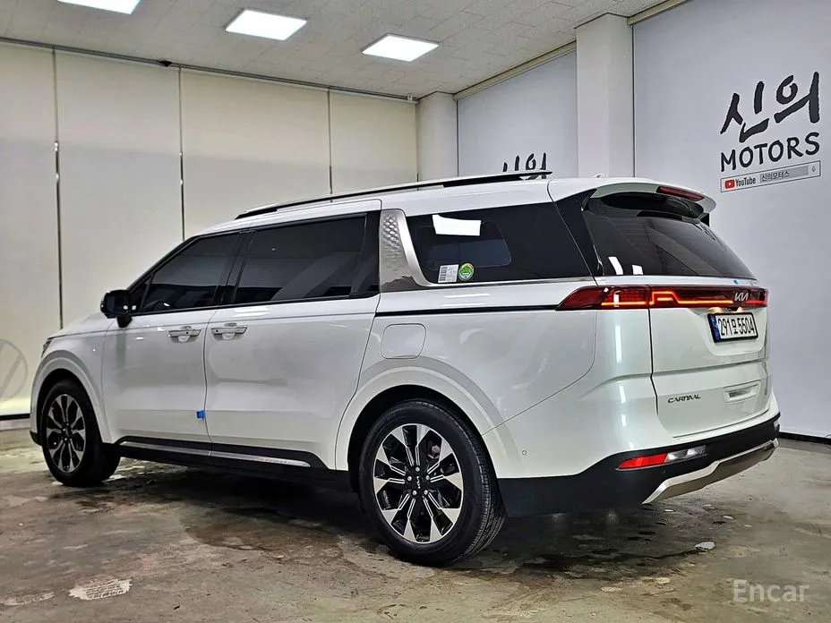 Фото 4 - Kia Carnival