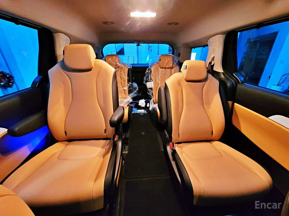 Фото 6 - Kia Carnival