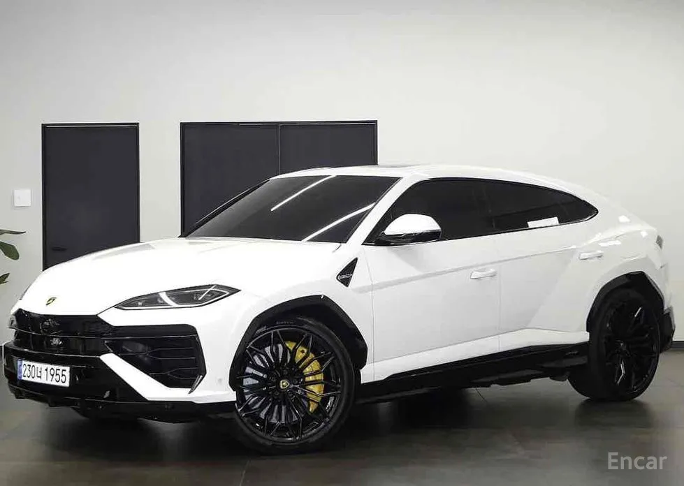Фото 1 - Lamborghini Urus