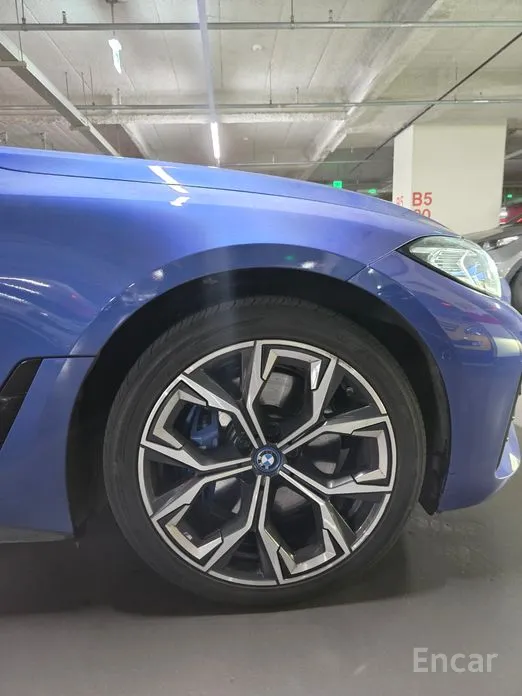 Фото 10 - BMW i4