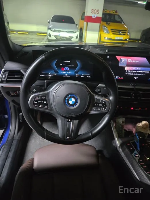 Фото 13 - BMW i4