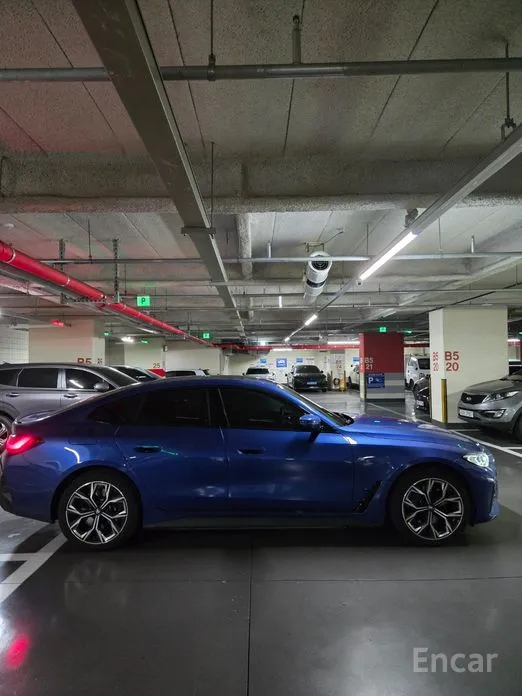 Фото 15 - BMW i4