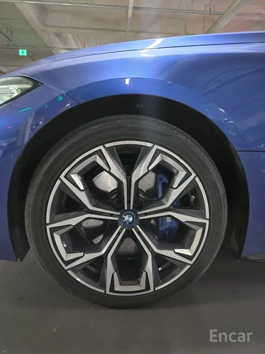 Фото 6 - BMW i4
