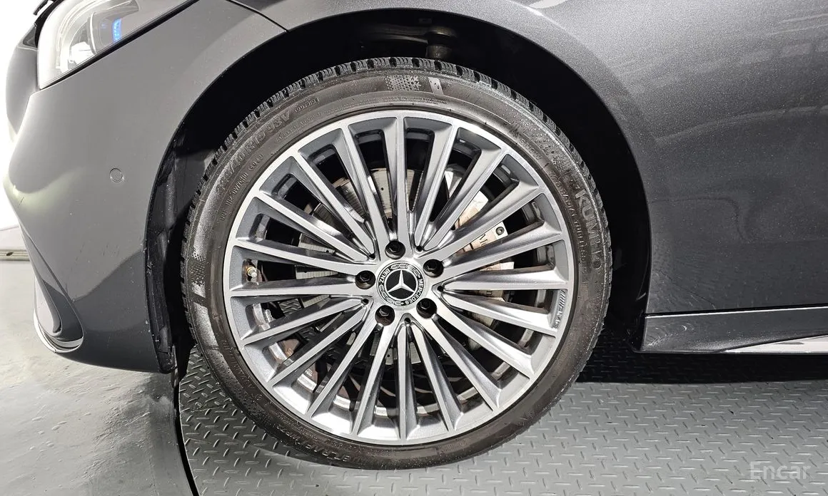 Фото 5 - Mercedes-Benz C-Class