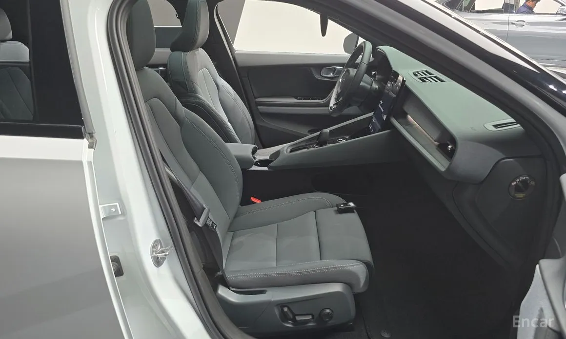 Фото 10 - Polestar 2