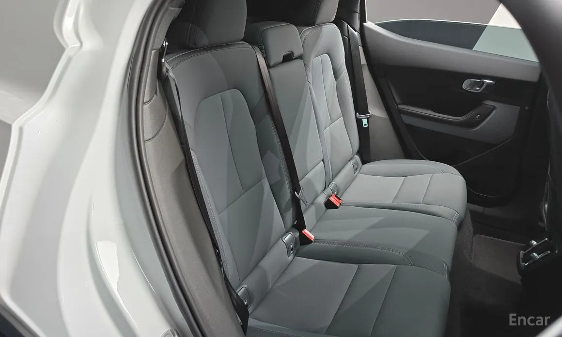 Фото 12 - Polestar 2