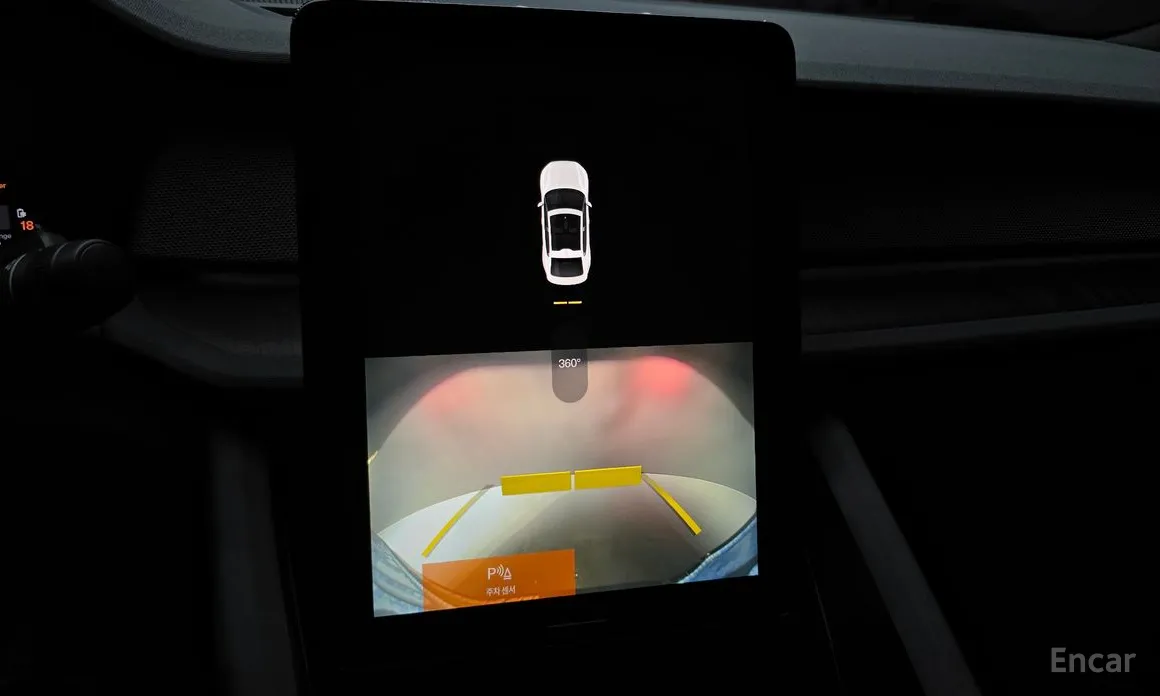 Фото 15 - Polestar 2