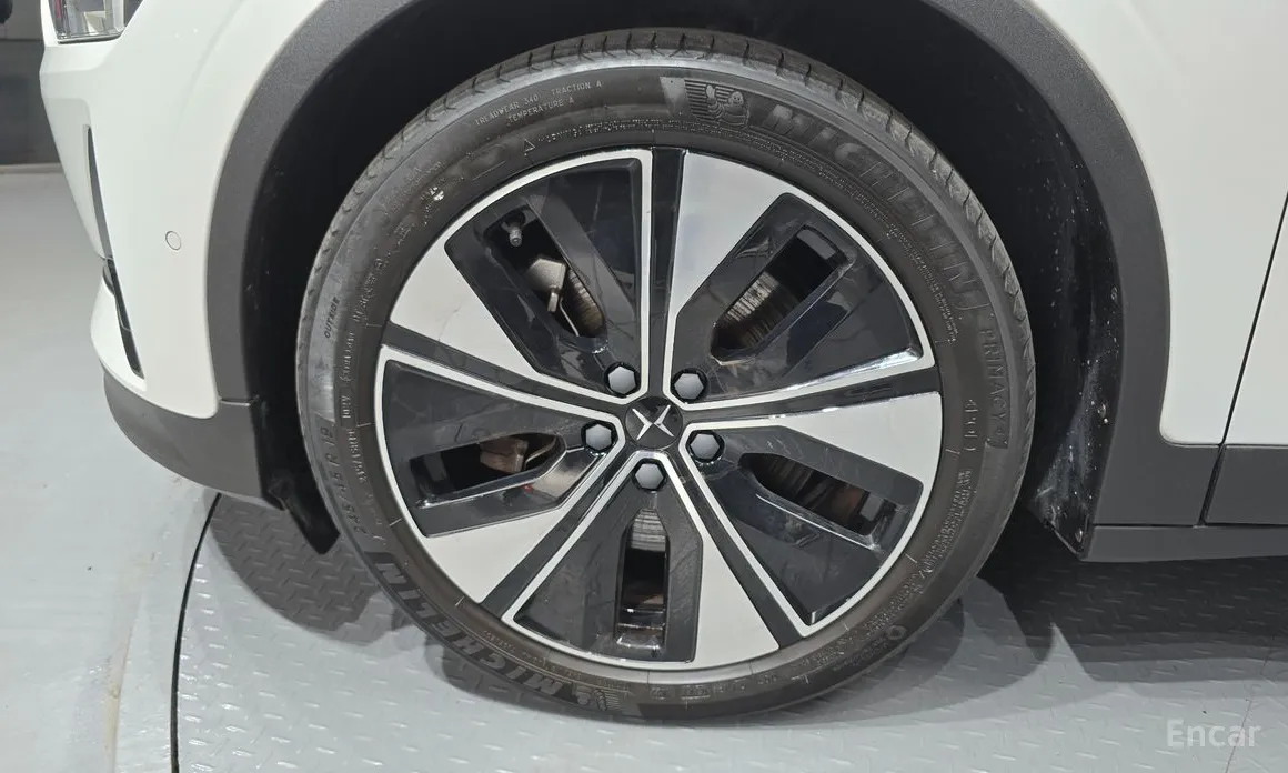 Фото 5 - Polestar 2