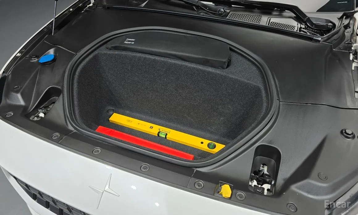 Фото 6 - Polestar 2