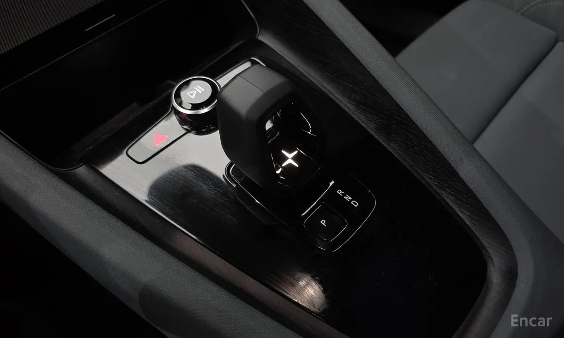 Фото 9 - Polestar 2