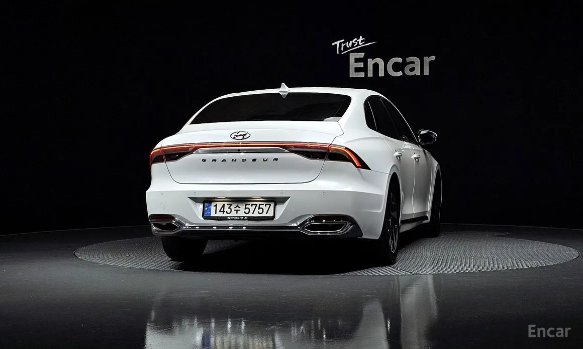 Фото 4 - Hyundai Grandeur