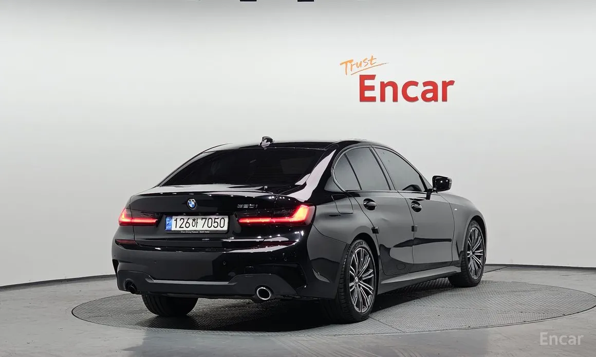 Фото 2 - BMW 3 Series