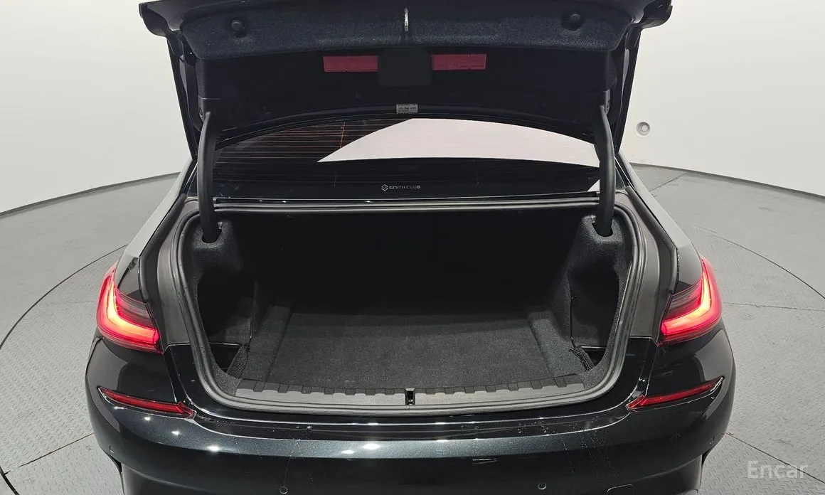 Фото 20 - BMW 3 Series