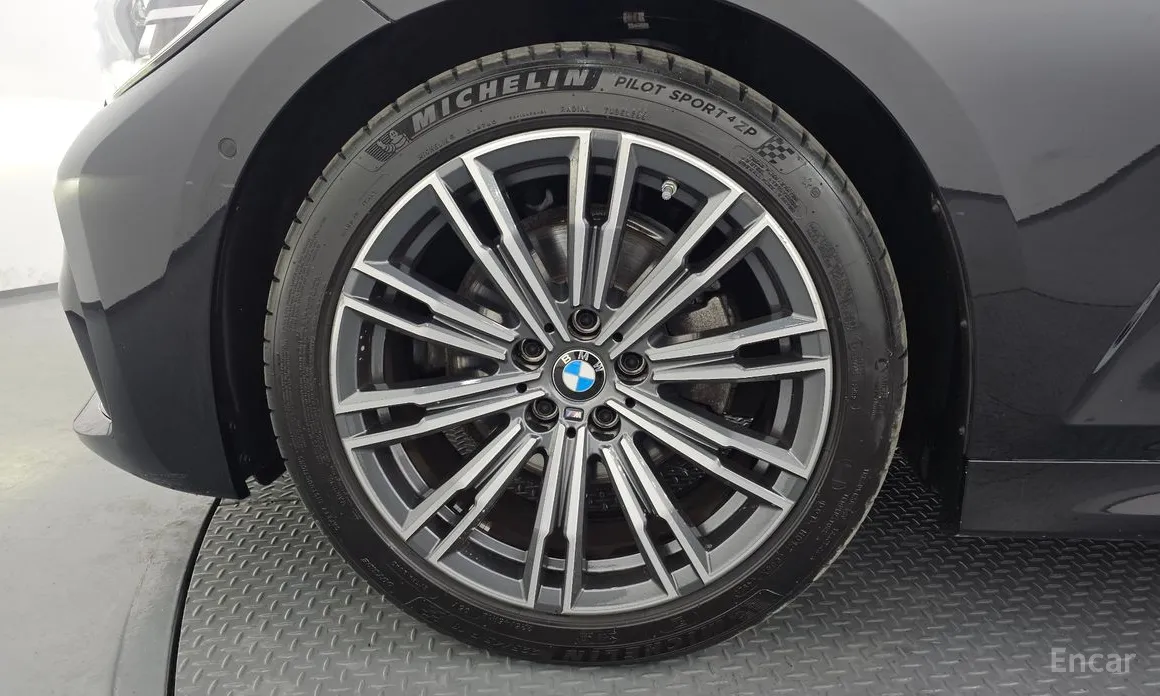 Фото 5 - BMW 3 Series