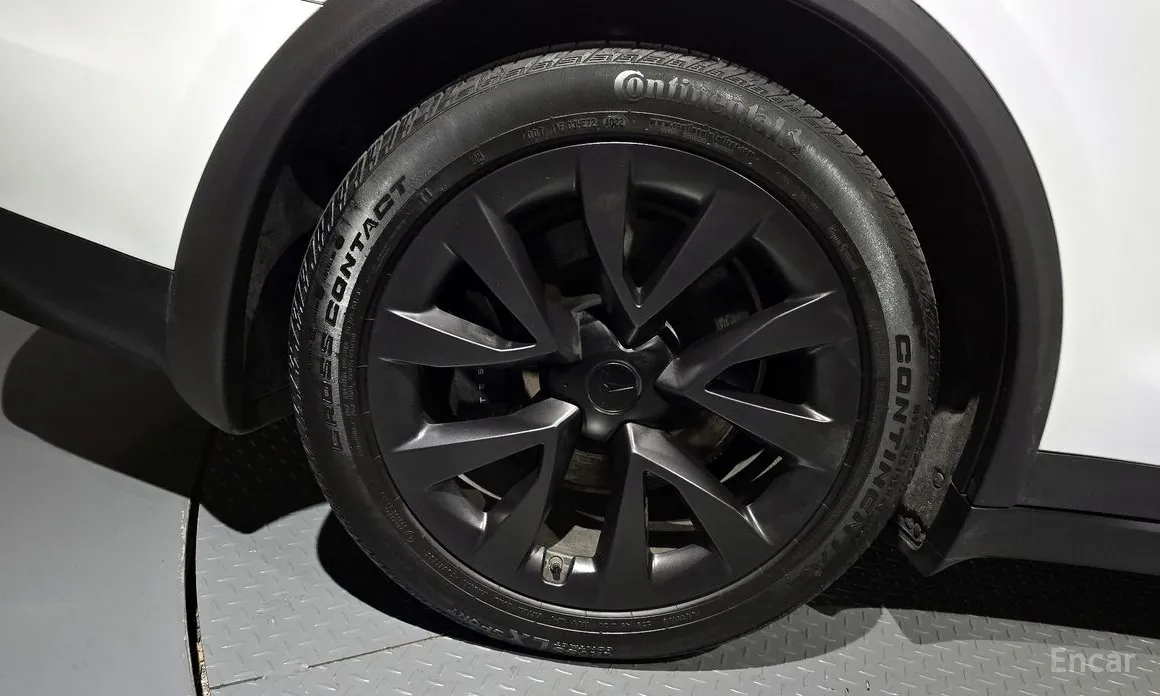 Фото 5 - Tesla Model X