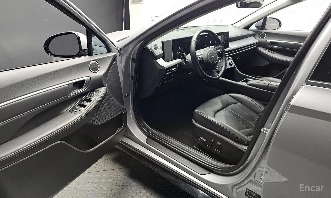 Фото 10 - Hyundai Sonata