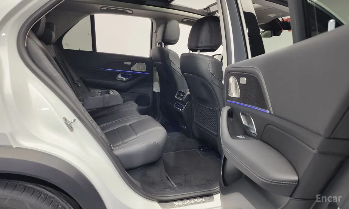 Фото 12 - Mercedes-Benz GLE-Class