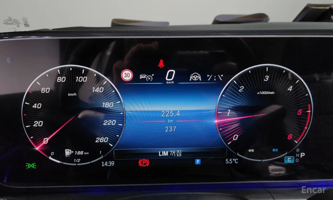 Фото 8 - Mercedes-Benz GLE-Class