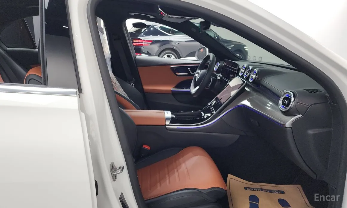 Фото 11 - Mercedes-Benz C-Class