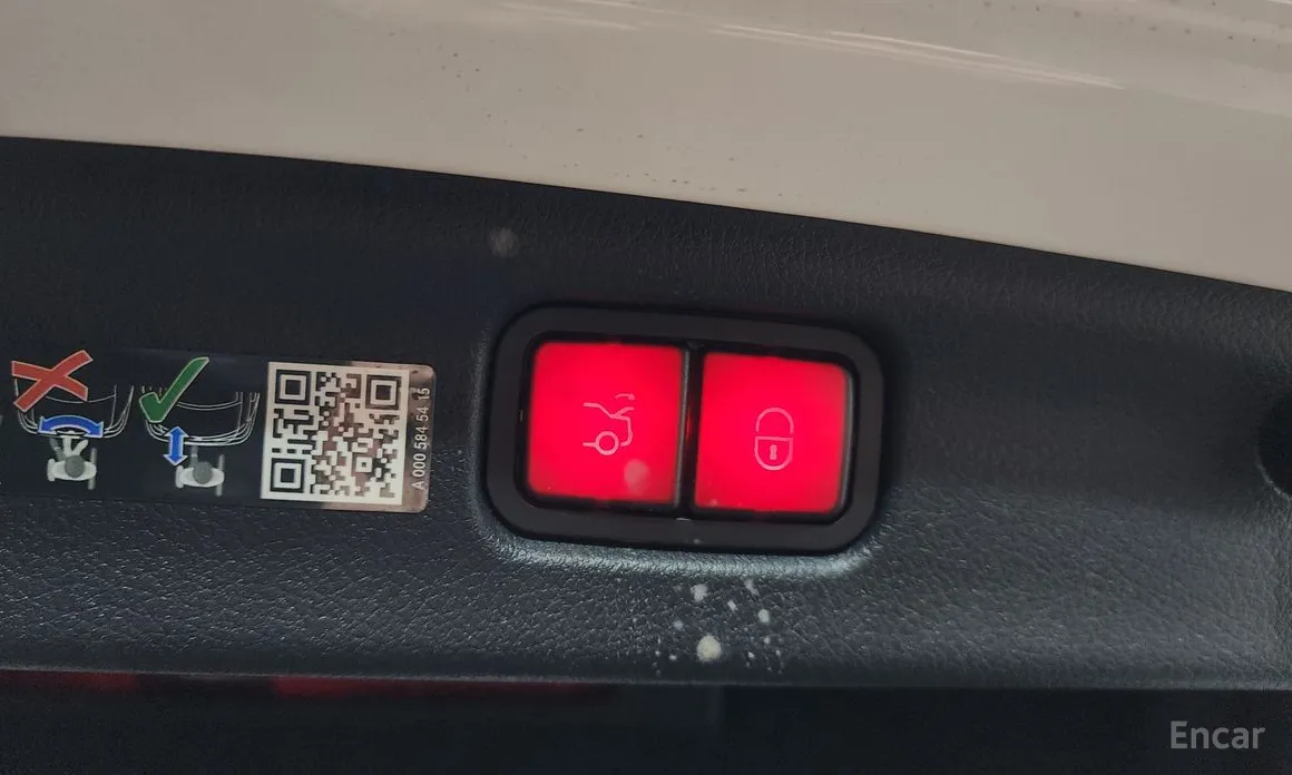 Фото 19 - Mercedes-Benz C-Class