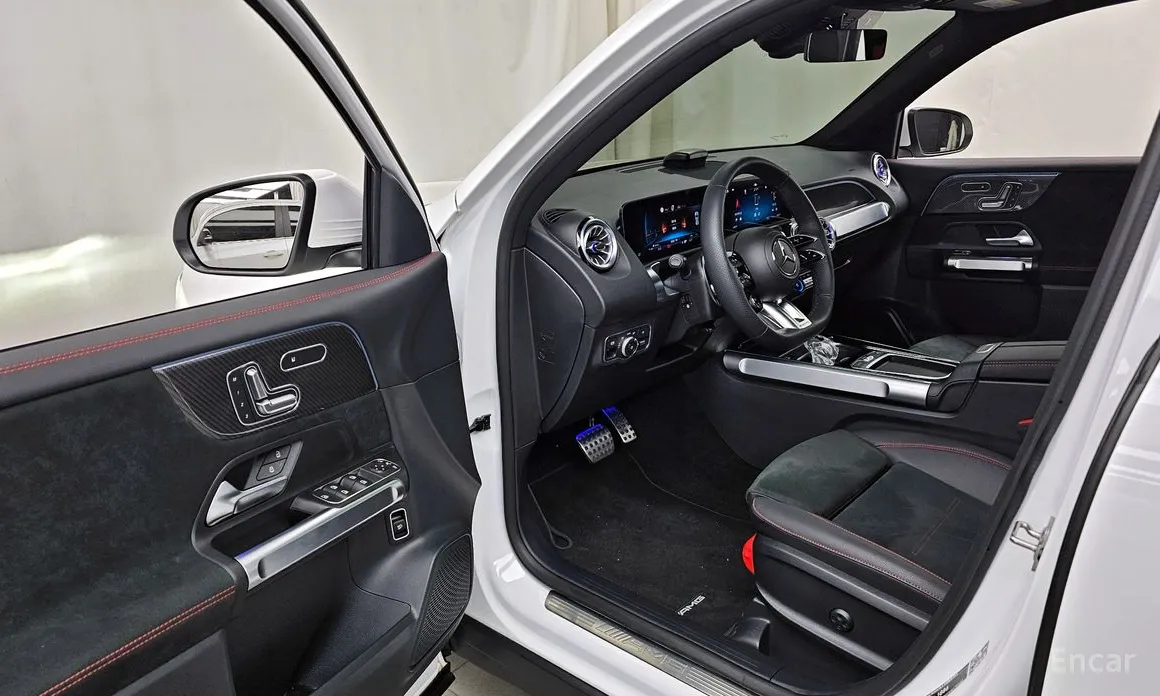 Фото 10 - Mercedes-Benz GLB-Class