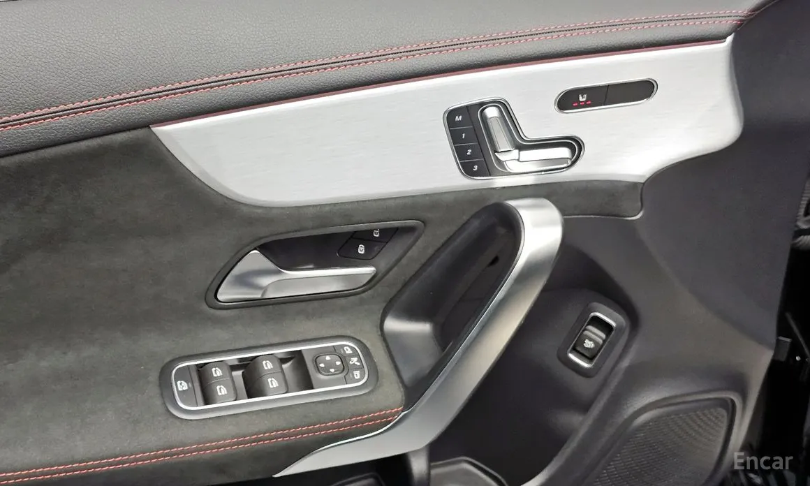 Фото 19 - Mercedes-Benz CLA-Class