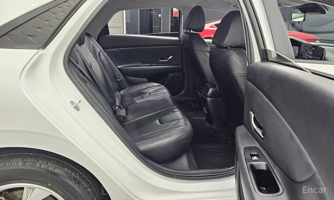 Фото 12 - Hyundai Avante