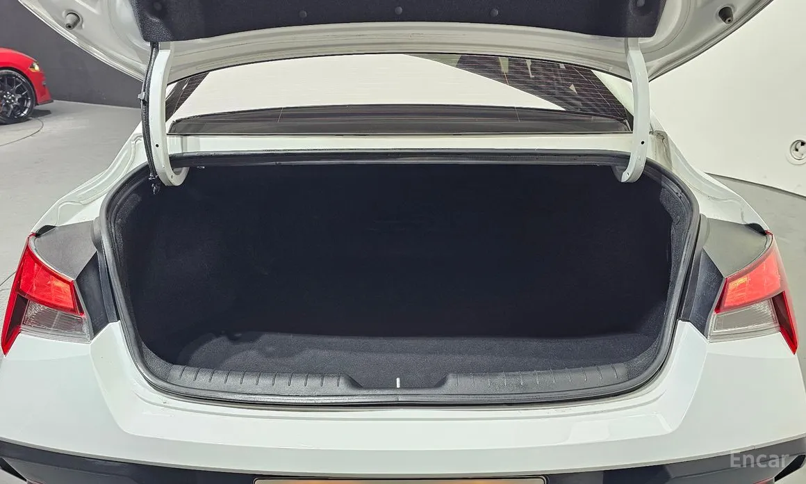 Фото 20 - Hyundai Avante