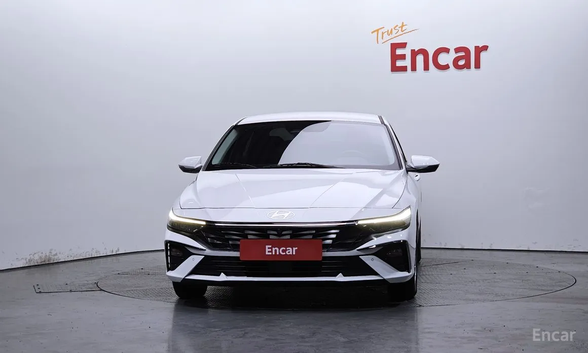 Фото 3 - Hyundai Avante