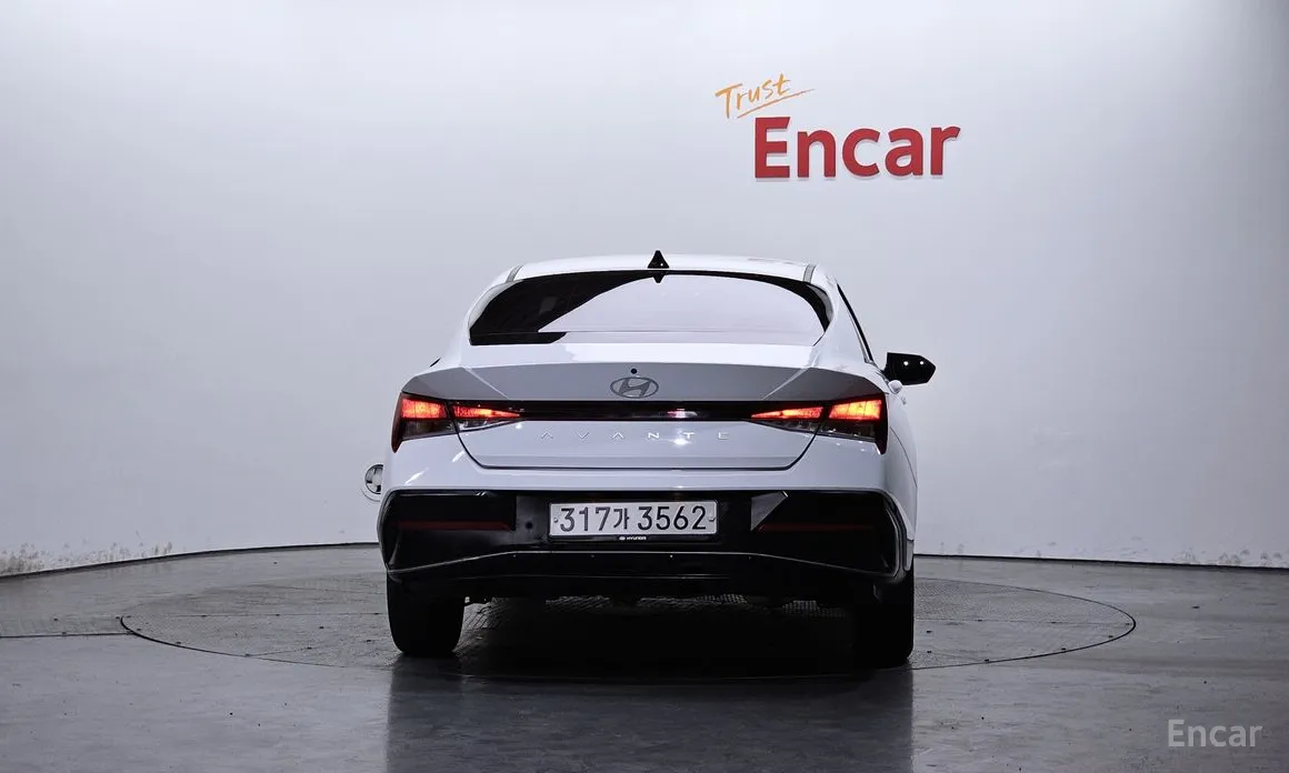 Фото 4 - Hyundai Avante