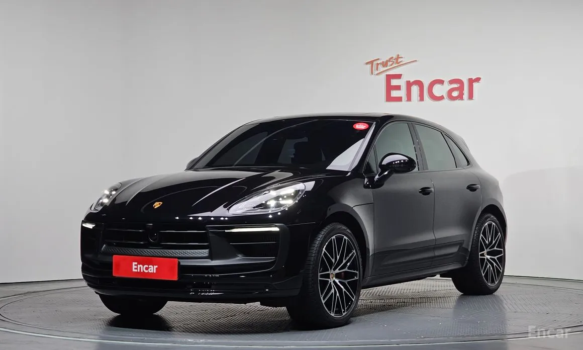 Фото 1 - Porsche Macan