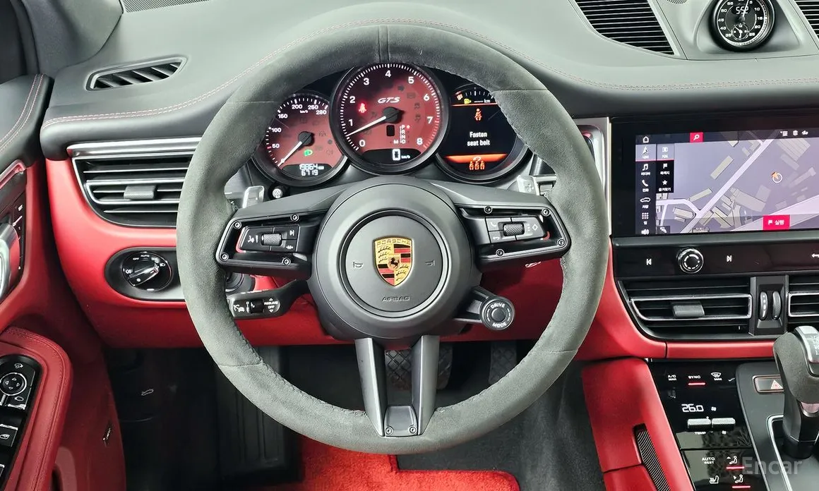 Фото 13 - Porsche Macan