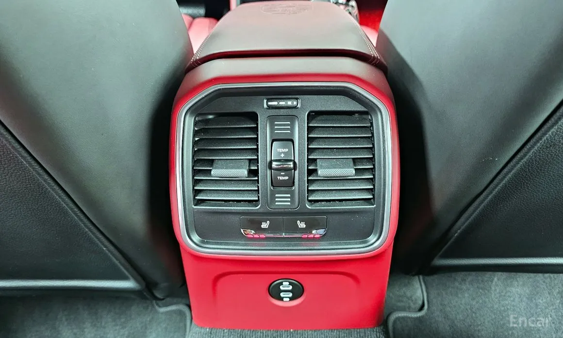 Фото 18 - Porsche Macan