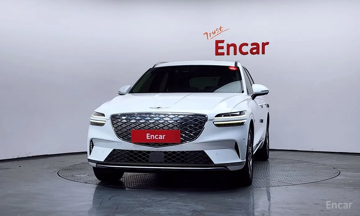 Фото 3 - Genesis GV70