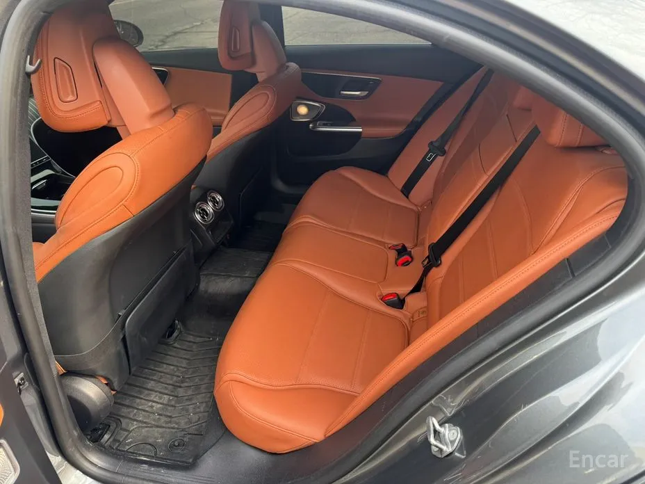 Фото 4 - Mercedes-Benz C-Class