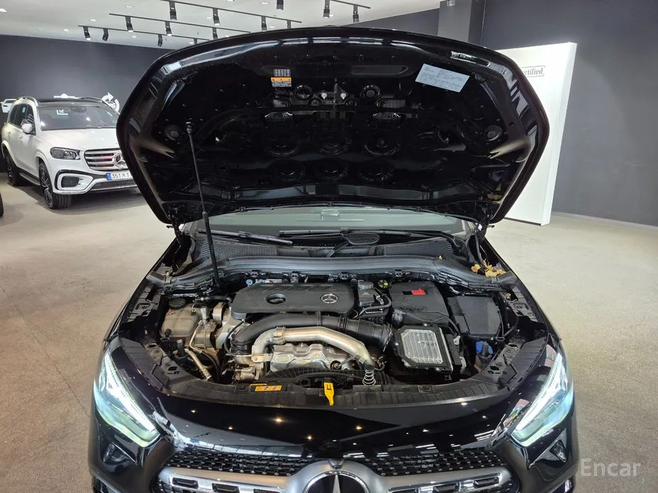 Фото 6 - Mercedes-Benz GLA-Class